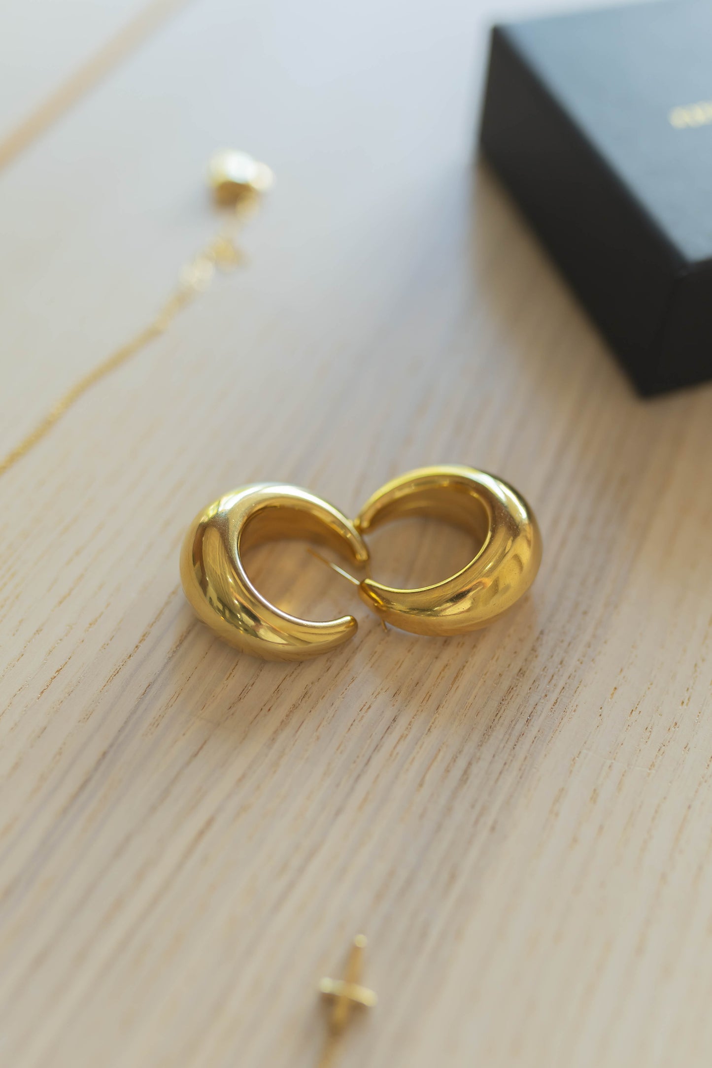 14K Gold Large Chunky Hoop Earrings